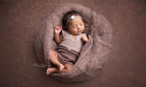 The best time for newborn baby photo shoot is within the first 2 weeks ...