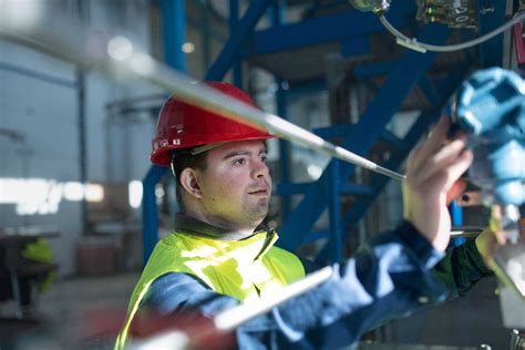 Manufacturing Engineer 的图像结果