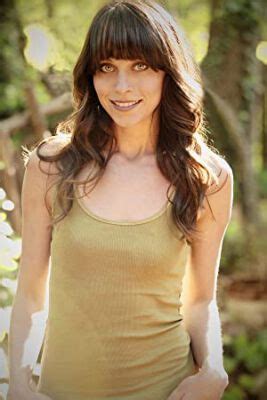 Savannah Welch - Agent, Manager, Publicist Contact Info