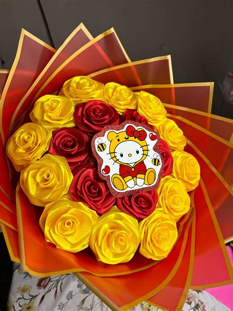 Hello kitty Eternal rose bouquet | Paper flower patterns, Ribbon rose ...