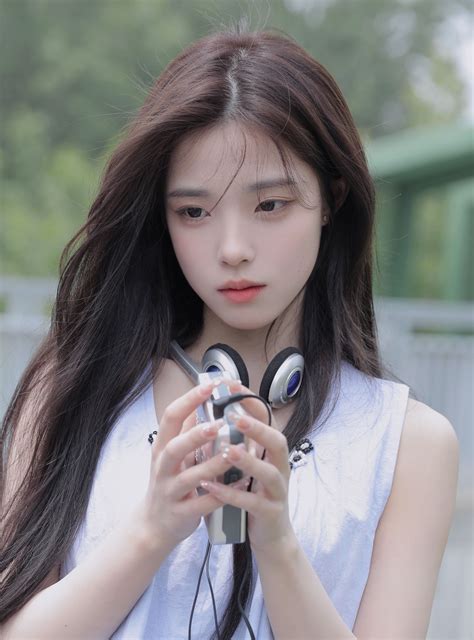 20220613190320 - NiceGirl