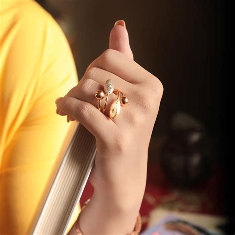 Buy Gold Ring Online | Gold Ring by Manubhai.