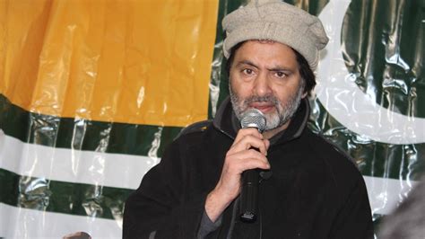 Tihar Jail refuses to present Yasin Malik before court in IAF officer ...