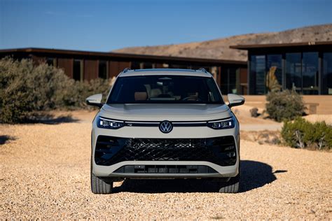 2025 Volkswagen Tiguan: Photos From All Angles