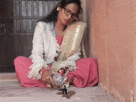 Women perform Jalabhishek at Taj Mahal, recite Chalisa in Muslim settlement