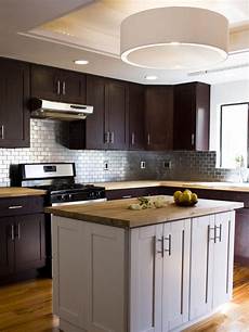 Picture Backsplash Kitchen by 20 Stainless Steel Kitchen Backsplashes Hgtv Picture Backsplash Kitchen