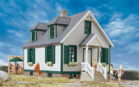 Walthers Gold Ribbon Series Kits Lake Forest Cottage : Amazon.in: Toys ...