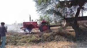 MP News: Woman, 7-Year-Old Boy Die After Tractor-Trolley Hits High ...