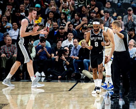 Photos: Spurs vs. Bucks 1/6 Photo Gallery | NBA.com