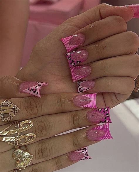 Discover 42 y2k nail designs and nail designs ideas in 2025 | pretty ...