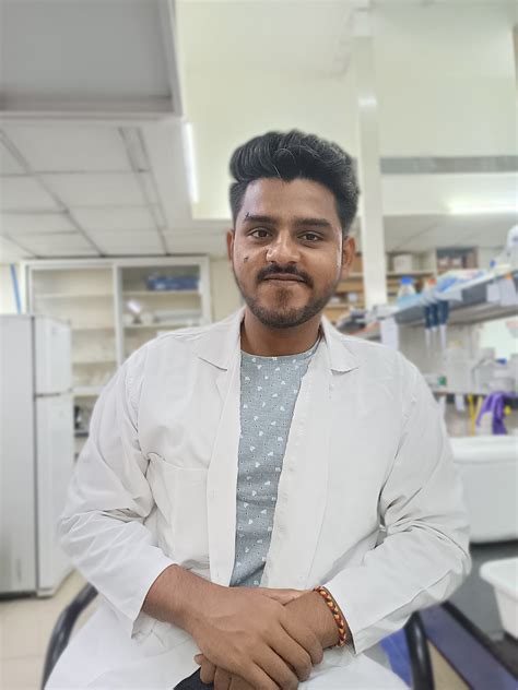 Research Themes - Microbiology & Cell Biology