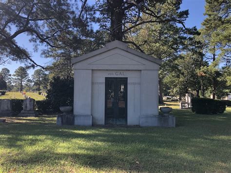 Leak-Memory Chapel | Montgomery