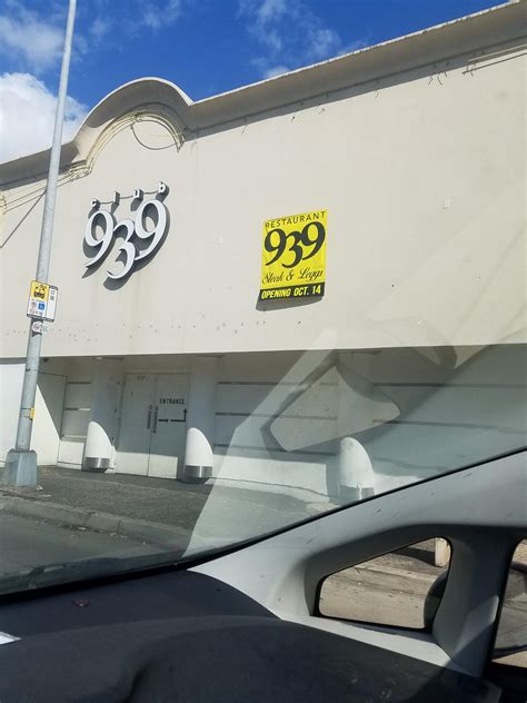 Quite the pivot for 939. : r/Hawaii