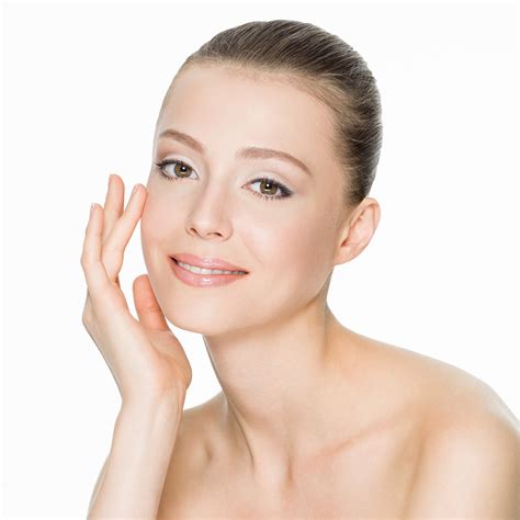 Makeup Revolution CC Swirl Primer – HOK Makeup