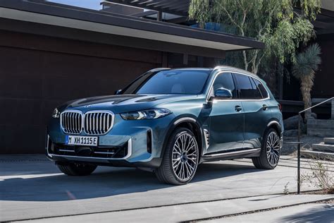 2025 BMW X5 Pricing, Photos & Specs