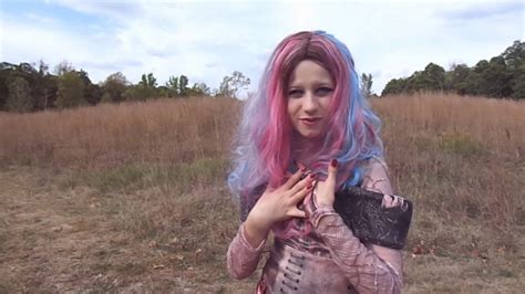 Reactions of Queen of Mean Song 的图像结果