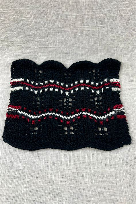 Malabrigo Arroyo - Black Cherry Tea Kit (black MC) – Unwind Yarn Studio