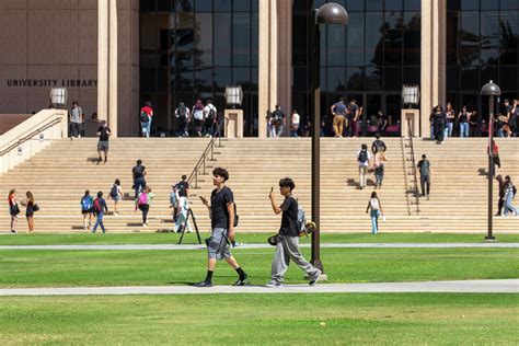 Cal State Northridge acceptance rate: Who gets in and who enrolls?