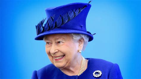 英女王伊丽莎白庆祝91岁生日 好似移动的表情包-北京时间