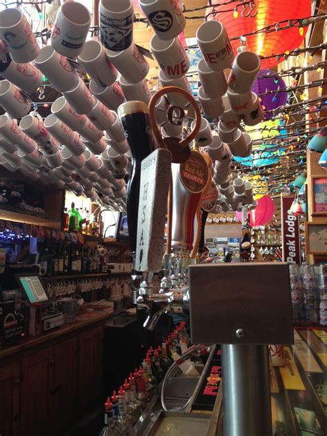 Matterhorn Ski Bar Sunday River ME Tuesday is half price pizza night ...