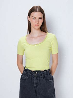Buy COVER STORY Green Scoop Neck Solid Top Online