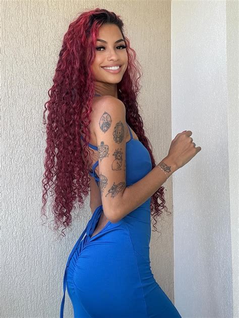 Renata Lima (@renata.limaxxo) • Instagram photos and videos