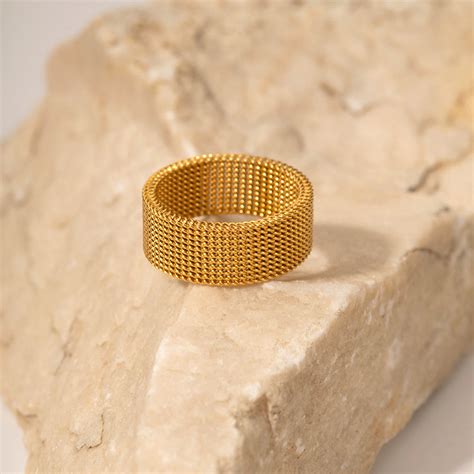 Simple Wide Band Woven Ring – Dimplery
