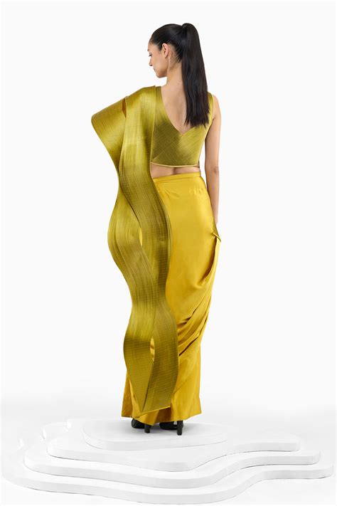 GOLD METAL INTERLACE SAREE – Rimzim Dadu