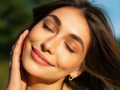 Mastering Liquid Foundation: Expert Tips for a Perfect Finish ...