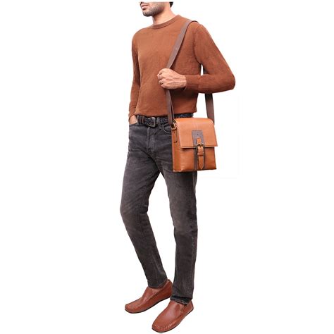 Buy Tan Regent 01 Crossbody Online - Hidesign