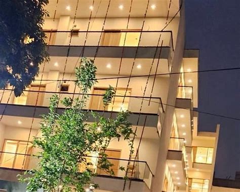 LIME TREE HOTEL & ONE BHK SERVICED APARTMENT NOIDA GRAND CENTRAL NEXT ...