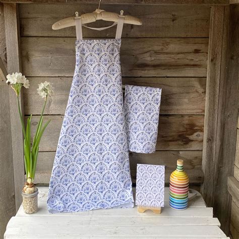 Summer by the Sea Indigo Apron – tiny farmhouse by Amy McCoy