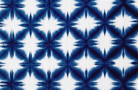 https://shibori-kaikan.com/arimatsutextile/assets/img/gara/modal/img_06_sm.jpg