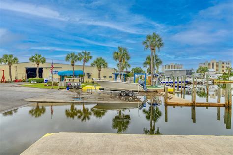 Pete's Pier Marina - Crystal River, Florida - Gulf Coast Marina - Snag ...