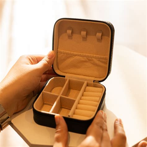 Personalised Gifts | Buy Customised Gifts Online – The Zappy Box