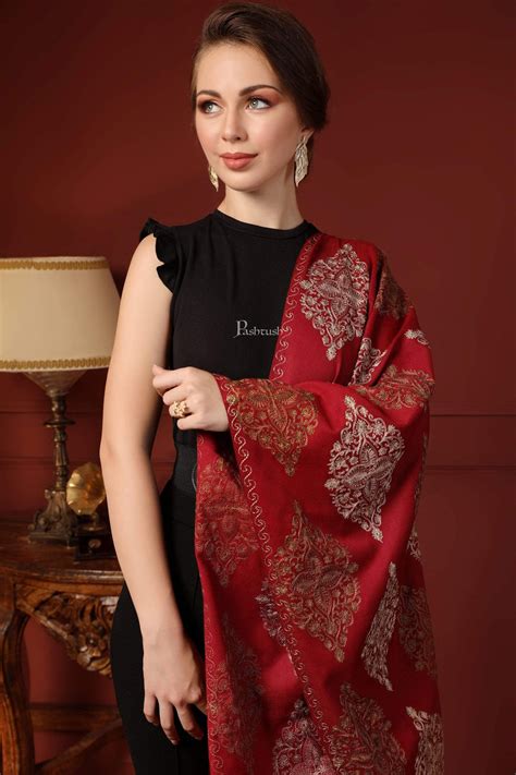 Pashtush Womens Fine Woollen, Silky Thread Nalki Embroidery Stole, Red ...