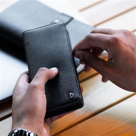 Buy Belgravia Leather Pen Case Online