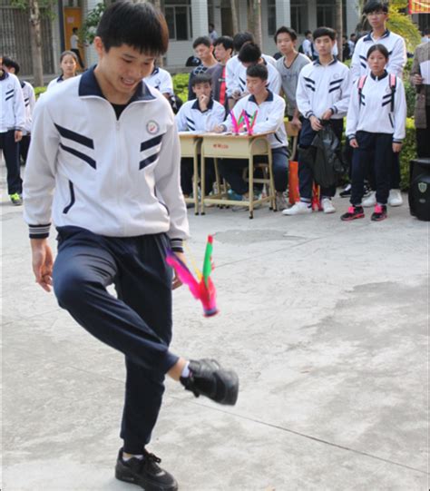 我校举行第五届校运会之一：踢毽子比赛报道_校园文化_揭阳技师学院