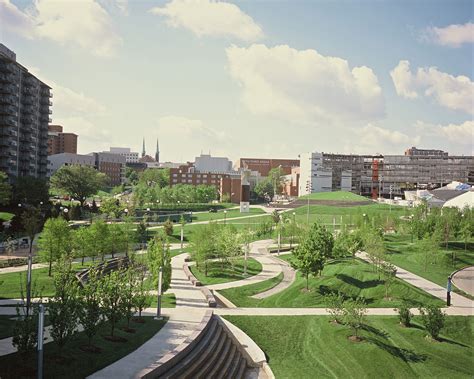 University of Cincinnati Ohio, Campus Green :: Behance