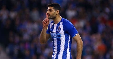 Carlos Xavier: "Quero pedir desculpa ao Taremi pelas palavras que ...