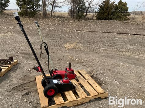 Sunex Truck Floor Jacks | Agriculture | BigIron