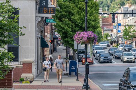 About Brookhaven | Schools, Demographics, Things to Do - Homes.com