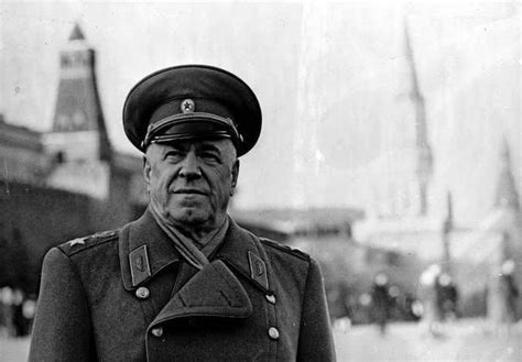 朱可夫是二战时期苏联名将，也是有功之臣，为何斯大林对其不满？ -6park.com