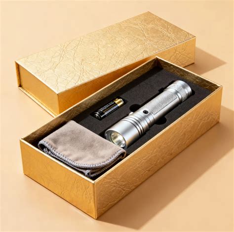 Custom Flashlight 的图像结果