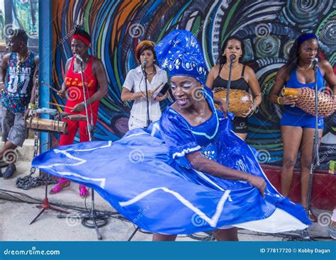 Rumba in Havana Cuba editorial image. Image of afrocuban - 77817720