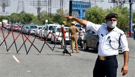 6 km In 3 Minutes: How Noida Traffic Police's 'Green Corridor' Saved ...