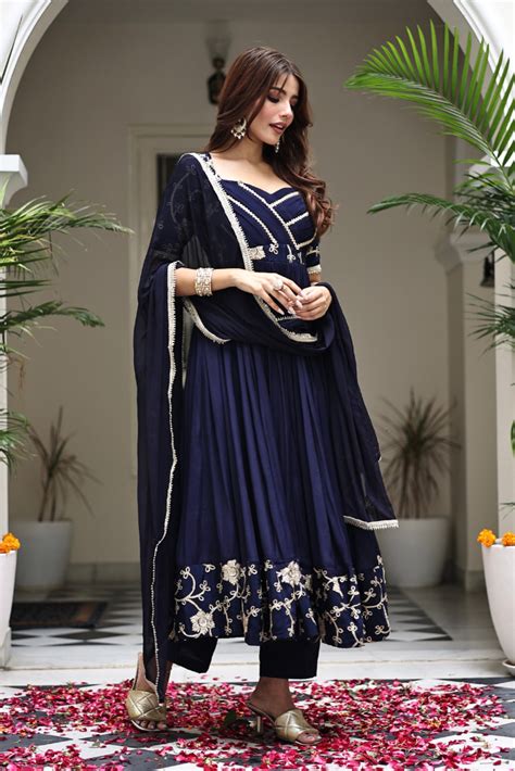 Aarika Anarkali set – Label Aditi Hundia