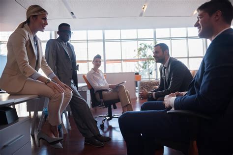 Group of Business People 的图像结果