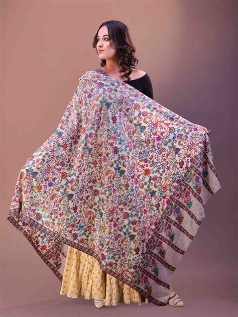Flower Kalamkari Embroidery Shawl – The Shawl Studio