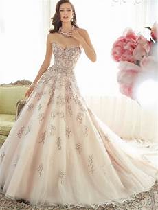 Unique Wedding Gowns With Color by 20 Unique Wedding Dresses For Bolder Feed Inspiration Unique Wedding Gowns With Color